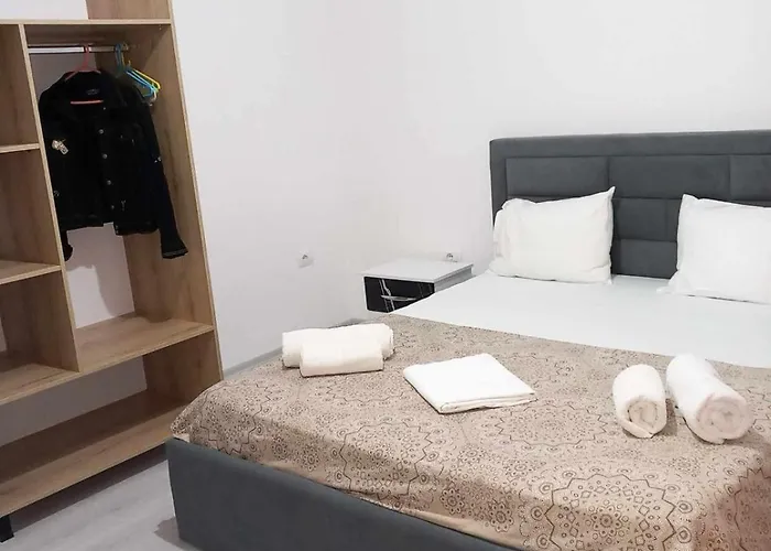 Riverside House Berat