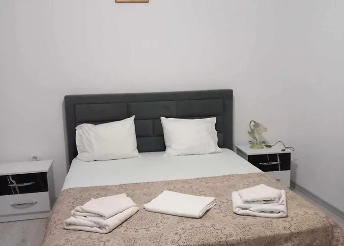 Riverside House Konukevi Berat